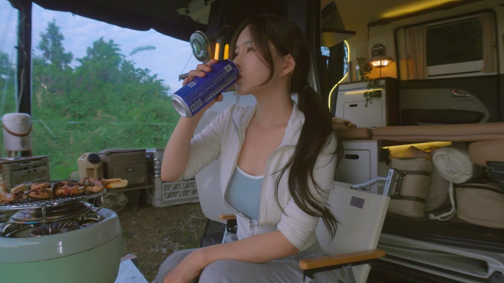 台湾大学生走进北京人形机器人创新中心 感受前沿科技魅力